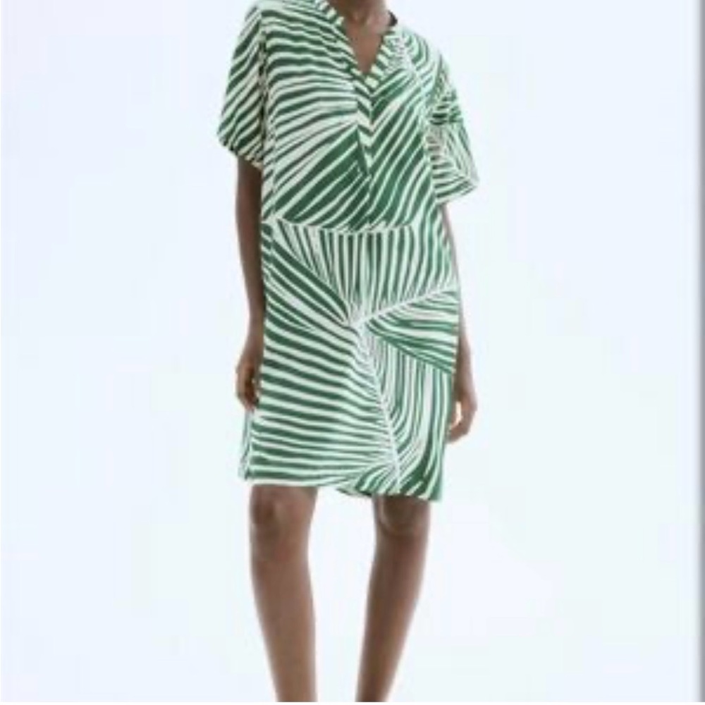 H&M Green and White Patterned Dress XS